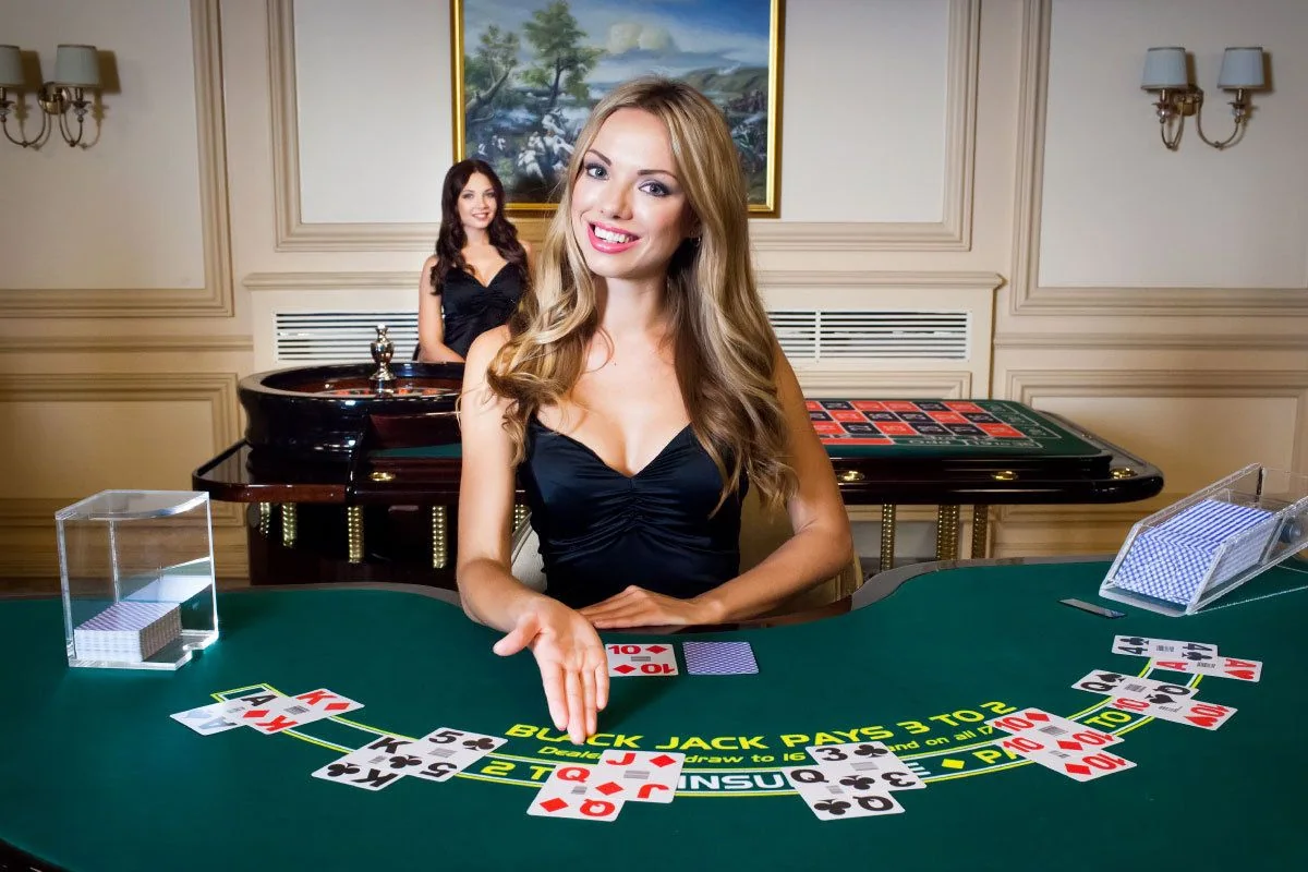 Tampilan meja kasino live dengan dealer di LOS303